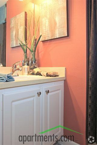 Bathroom - Lake at Pembroke (Core)