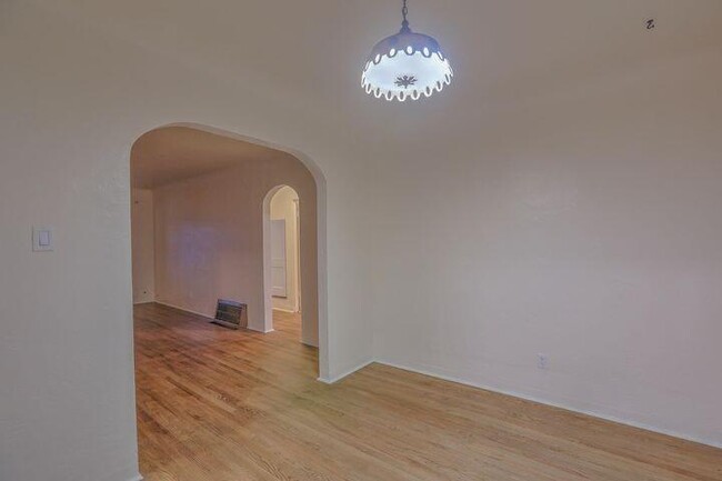 Building Photo - 4520 3rd St NW