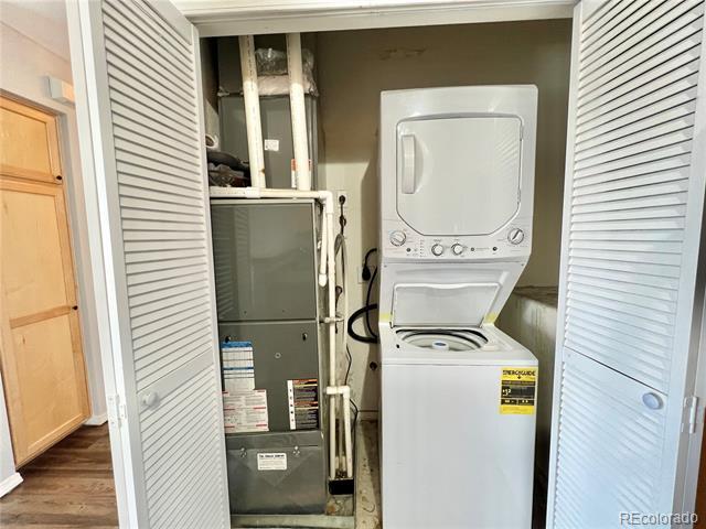 Building Photo - 16312 E Fremont Ave