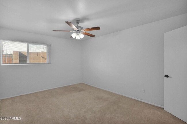 Building Photo - 1808 E Center Ln