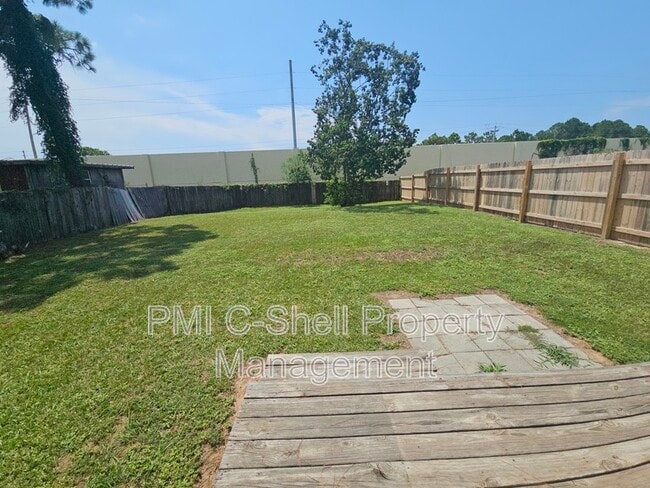 Building Photo - 3535 Southwind Dr