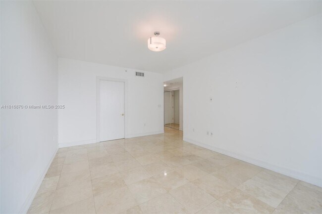 Building Photo - 3201 NE 183rd St