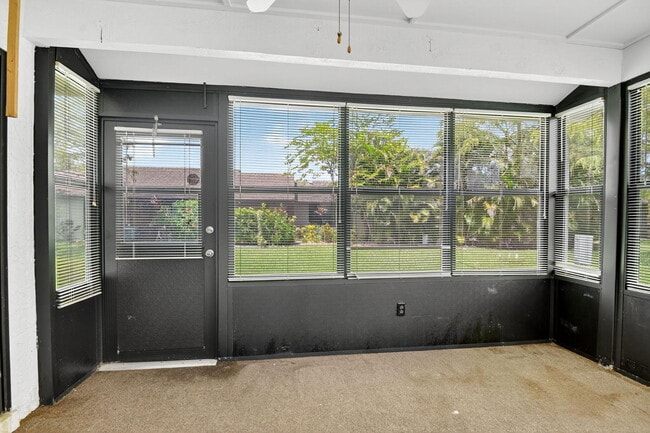 Building Photo - 270 Beaver Dam Ct