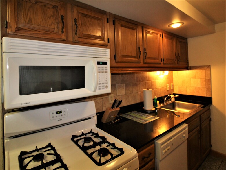 Gas range, microwave and dishwasher - 119 Chestnut St