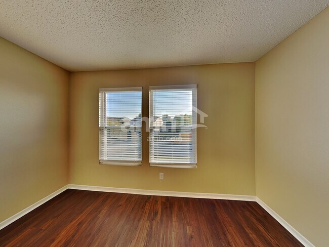 Building Photo - 15233 Beam St