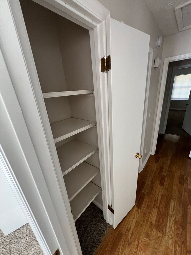 Building Photo - 3028 Dale Ct