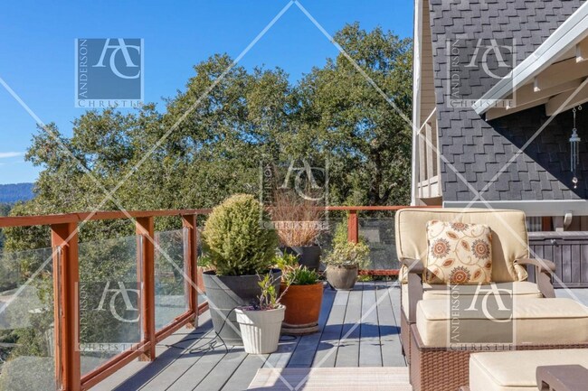 Building Photo - 4 bedroom 3 bath home in Scotts Valley