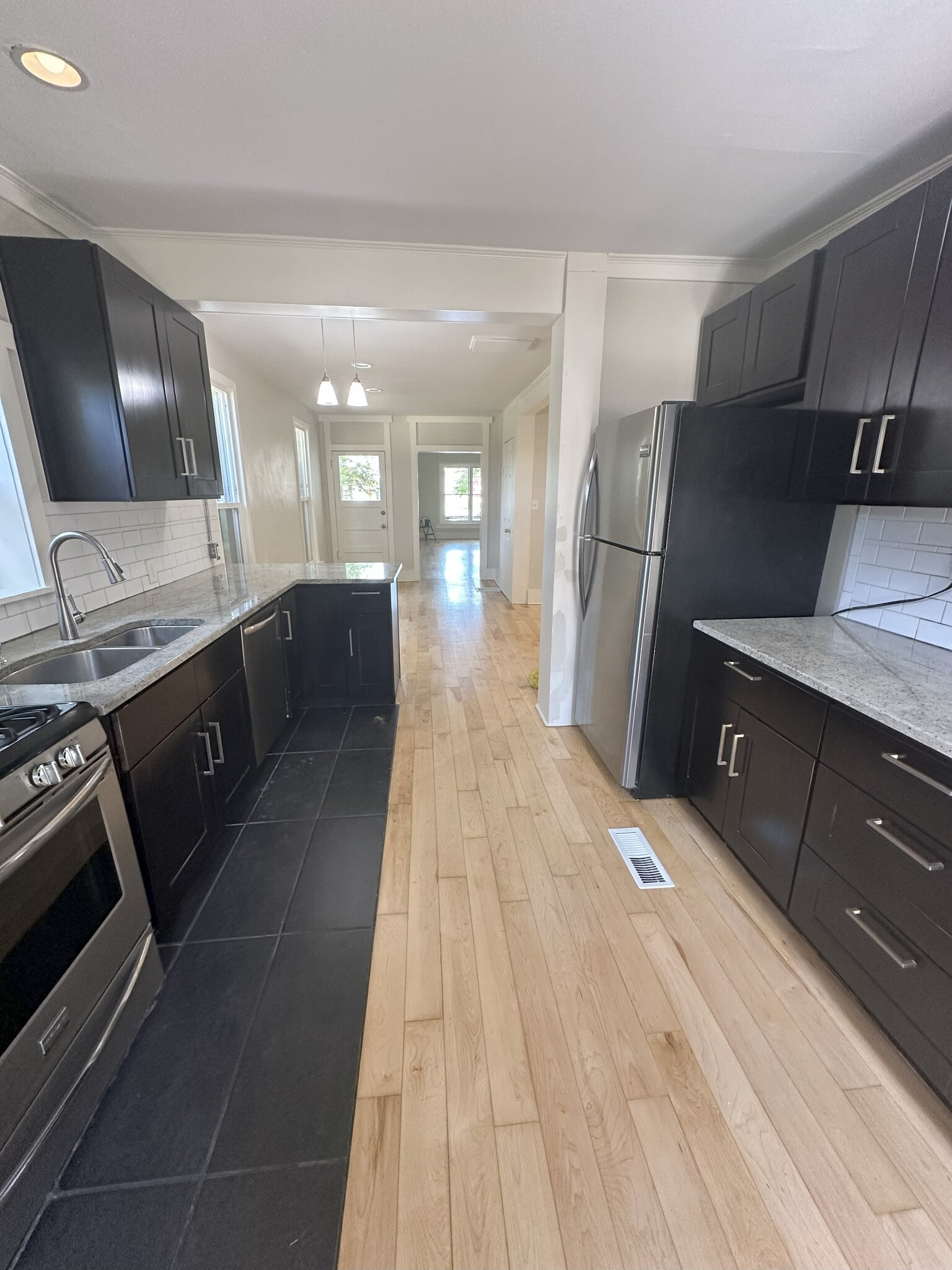 Building Photo - 2818 Welton St