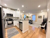 Building Photo - 31 Cedar St