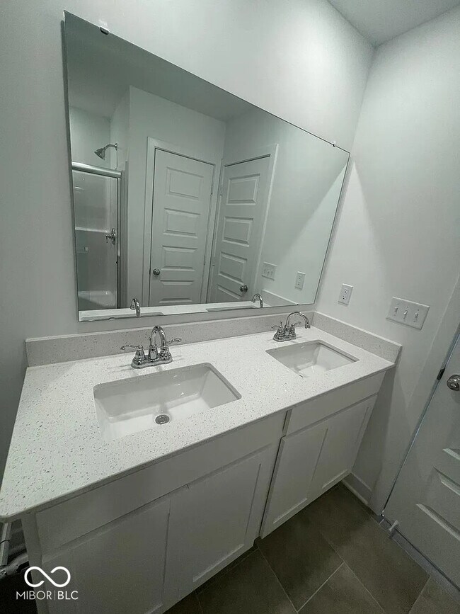 Building Photo - 6865 Orchard Run Cir