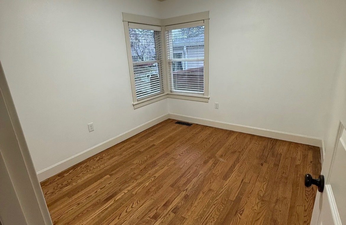 Building Photo - 7427 SE 66th Ave