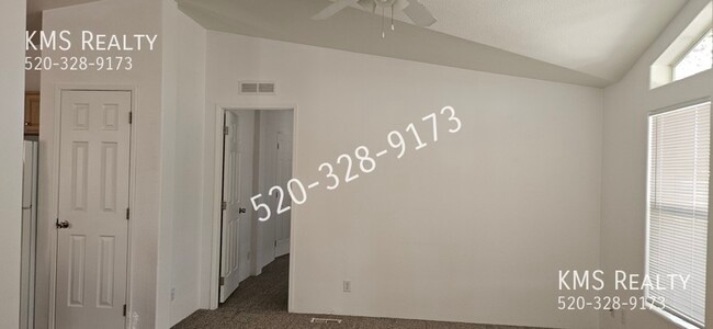 Building Photo - 6092 E Ship Rock Dr