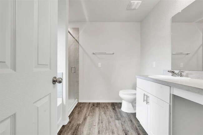 Building Photo - 4351 Stuebner Hl Dr