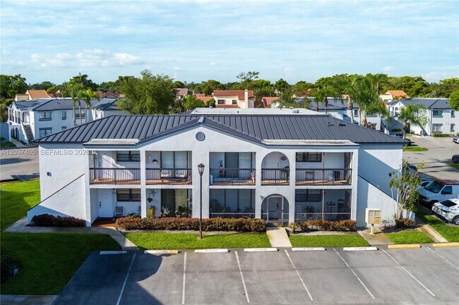 Building Photo - 18226 Mediterranean Blvd