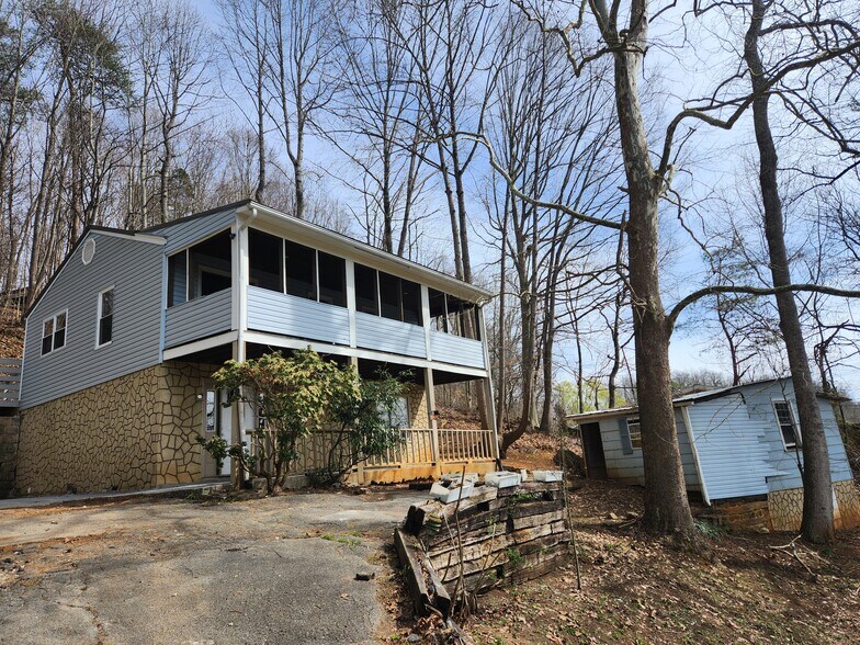 Primary Photo - 2119 US-421