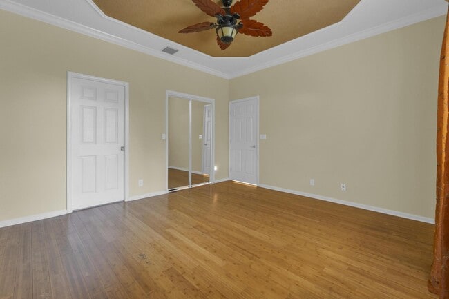 Building Photo - 10664 Royal Caribbean Cir