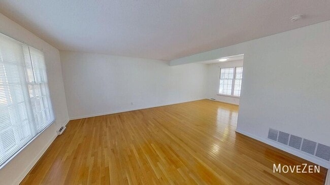 Building Photo - 1020 Wofford Ln