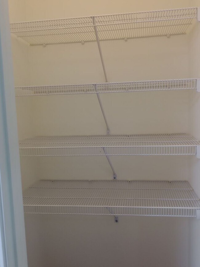 Building Photo - 5005-5007 Carrie Ridge Dr.