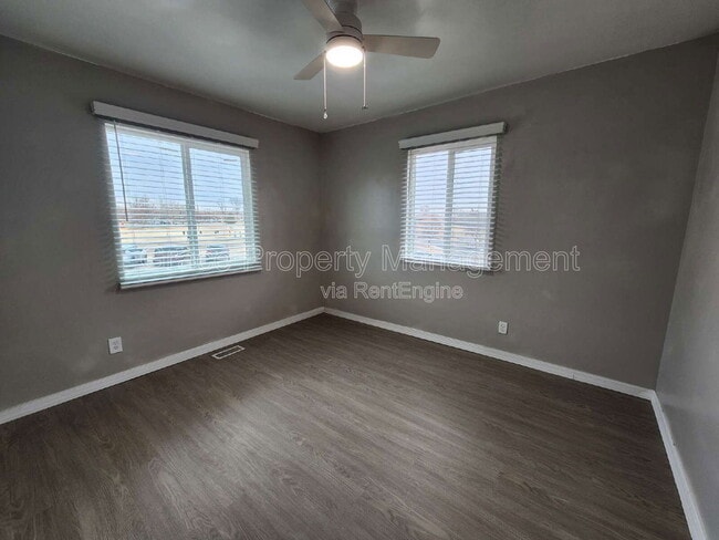 Building Photo - 2260 E 91st Ave