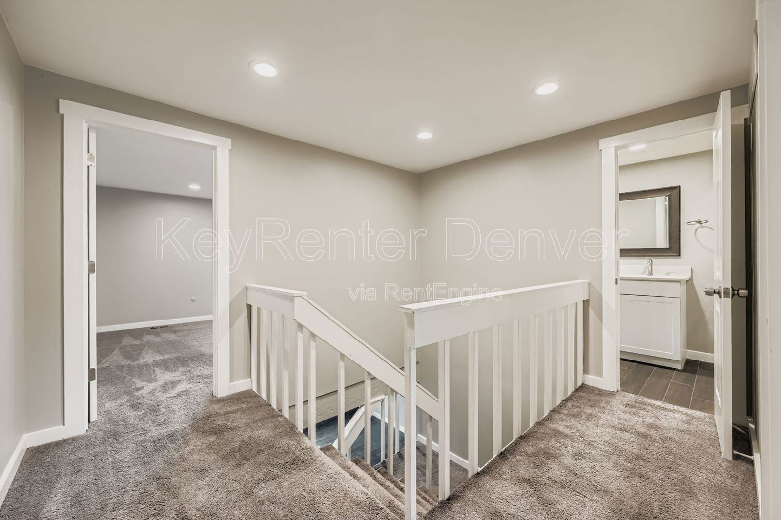 Building Photo - 7053 S Knolls Way