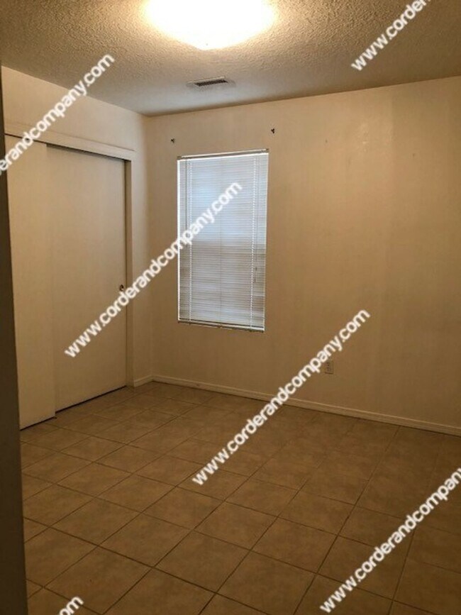 Building Photo - Nice 3 Bedroom, 2 Bathroom, 2 Car Garage and 1,248 Sq Ft. Located in a Gated HOA Community with a...