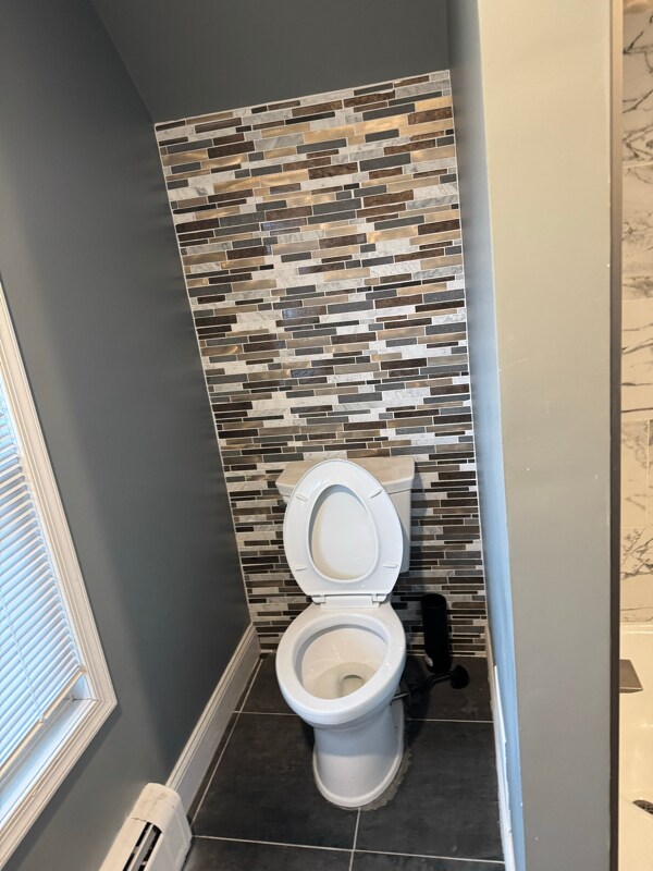 Building Photo - 229 David St