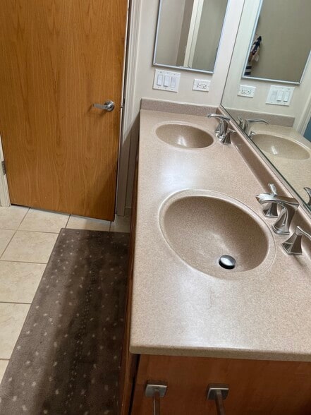 Building Photo - 1250 S Indiana Ave