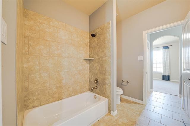 Building Photo - 6844 Westbury Dr