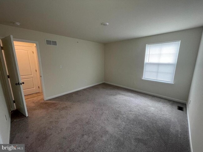 Building Photo - 516 Gray Feather Way