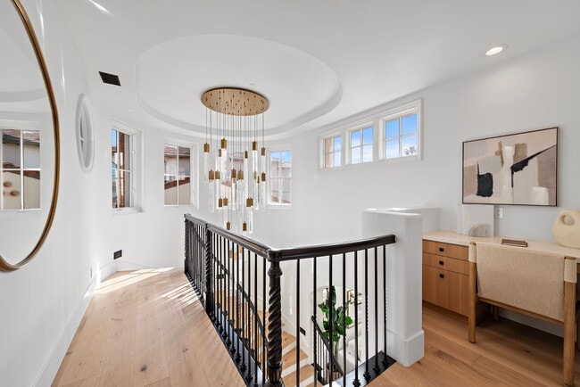 Building Photo - 84 Sidney Bay Dr