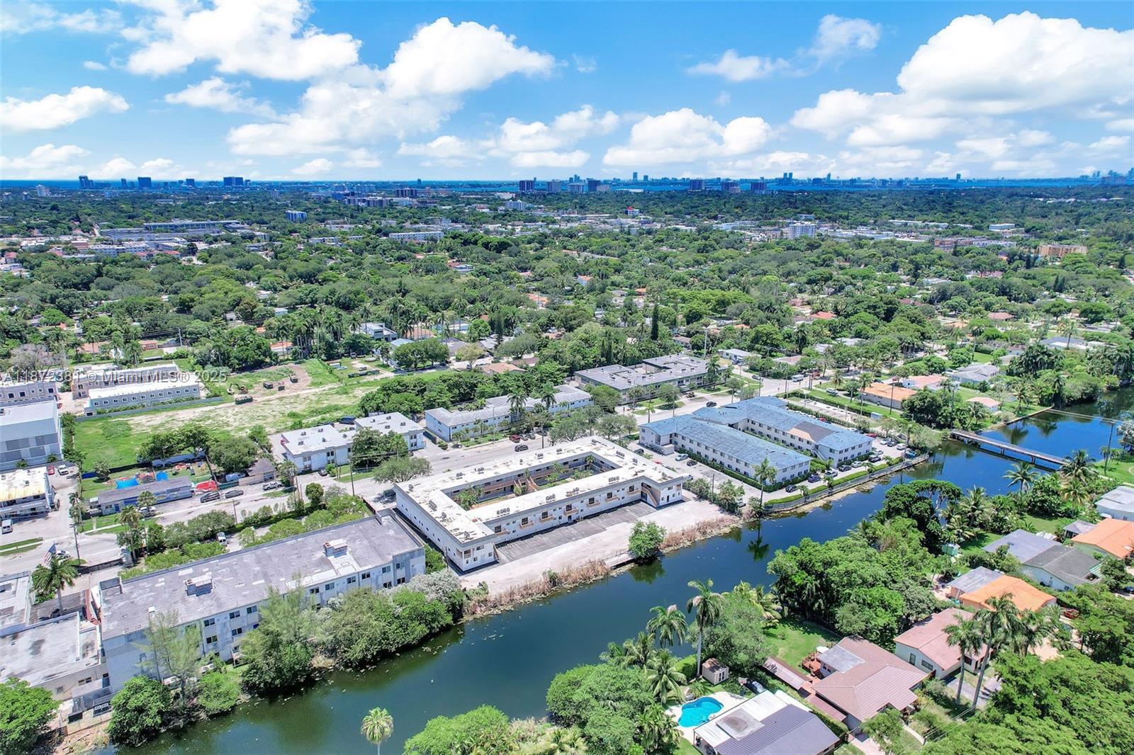 Building Photo - 13090 Griffing Blvd