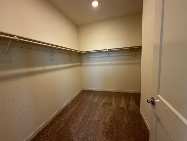 Building Photo - Beautiful 3-Bedroom Home in Anatolia