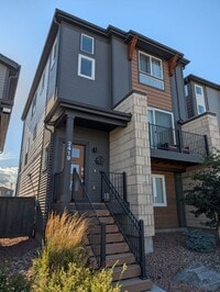 Building Photo - 2419 Zorro Hts