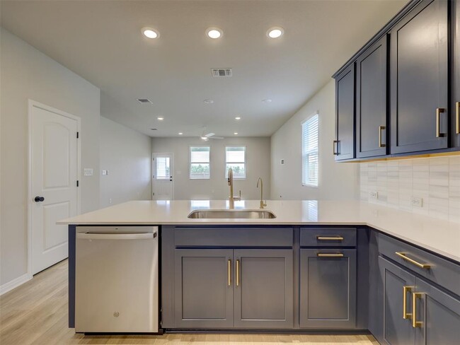 Building Photo - 129 Prairie Falls Drive