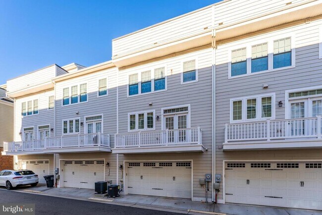 Building Photo - 3104 Magellan Ct