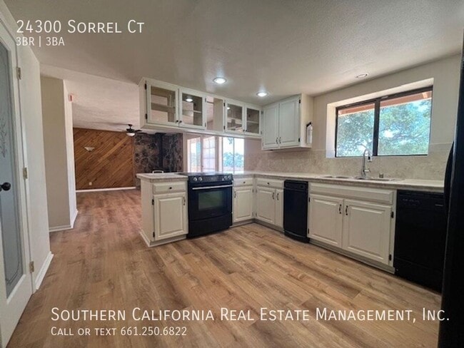 Building Photo - 24300 Sorrel Ct