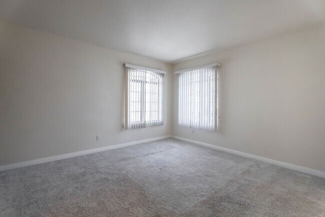Building Photo - 8217 Diamond Star Ct