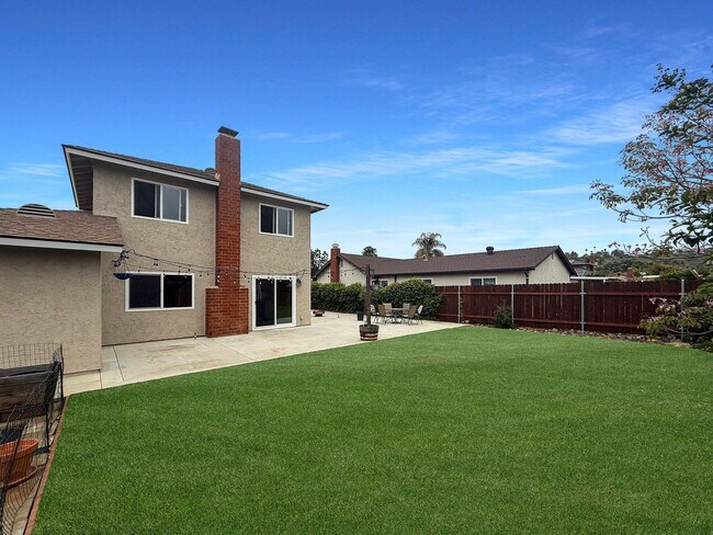 Building Photo - Great 4B/2BA House in Escondido!
