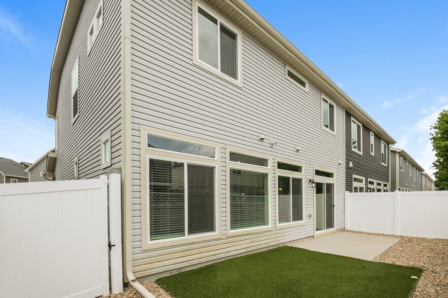 Building Photo - 4712 N Tower Dr