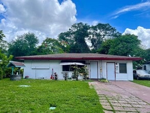 Building Photo - Great Studio home