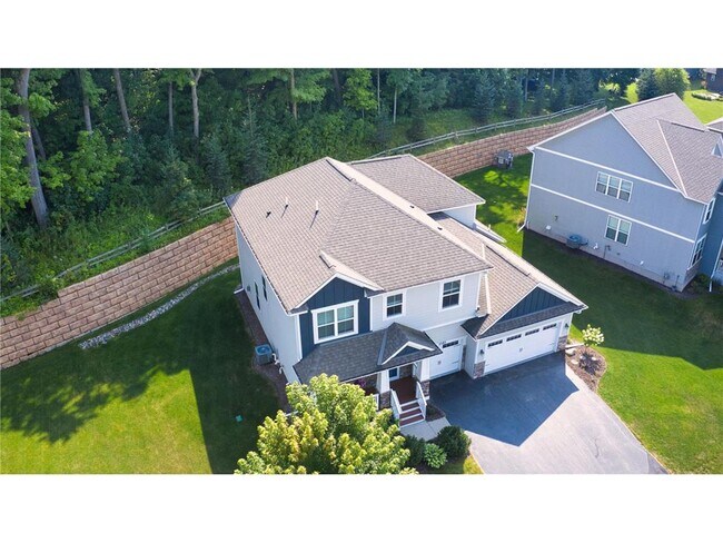 Building Photo - 5585 Orchard Cove