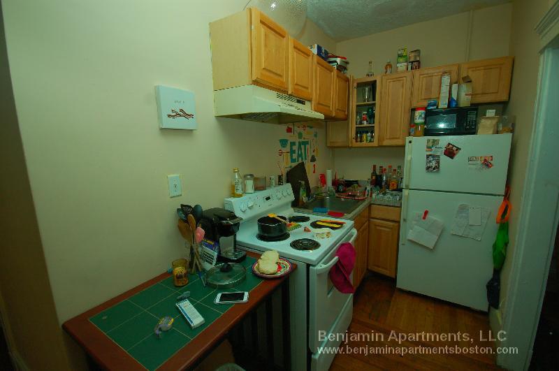 Building Photo - 883 Huntington Ave