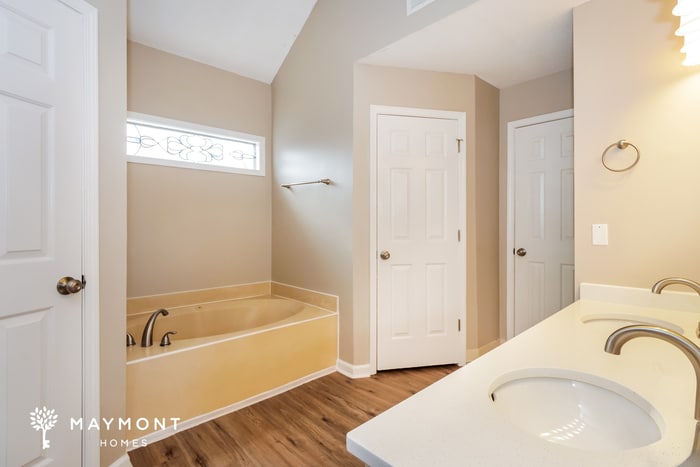 Building Photo - 7409 Woodshire Rd