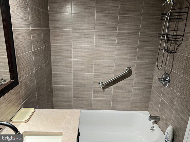 Building Photo - 9926 Haldeman Ave