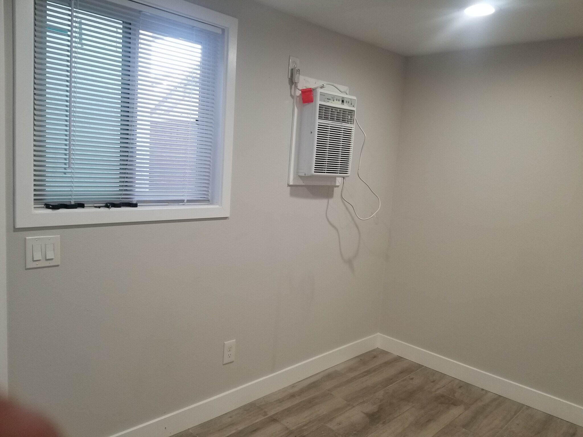 Building Photo - 3523 E 58th St