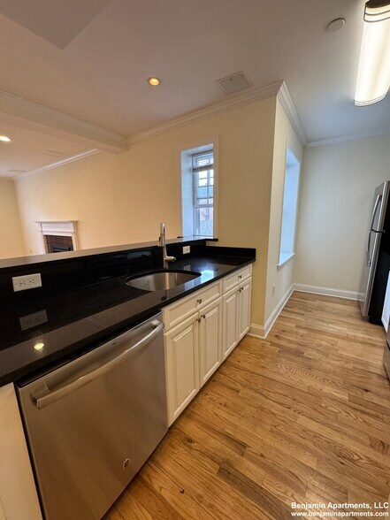 Building Photo - 20 Langdon St