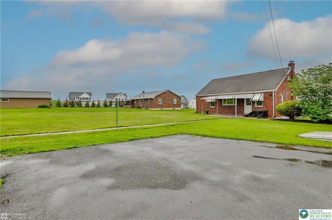 Building Photo - 8171 Moyer Rd