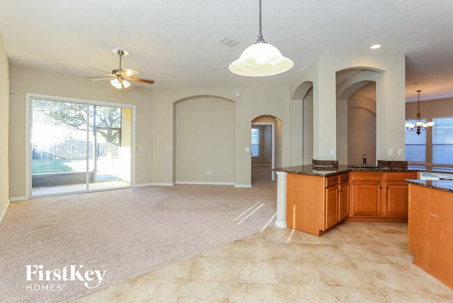 Building Photo - 3511 Shrewsbury Dr