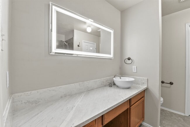 Building Photo - 15819 Misty Loch Ln