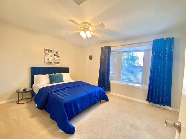 Building Photo - 738 Bridle Ridge Loop
